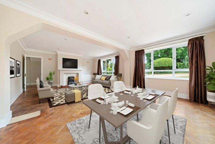 5 Bedroom Detached House To Rent In Godolphin Road, Weybridge, KT13