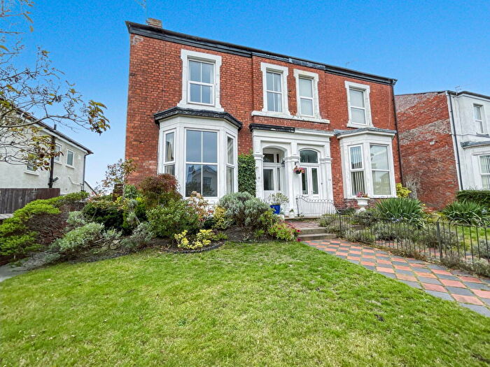 4 Bedroom Semi-Detached House For Sale In Arnside Road, Southport, PR9