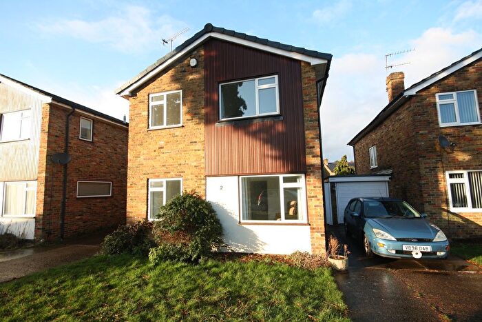 3 Bedroom Semi Detached House To Rent In Rectory Close, Farnham Royal, SL2