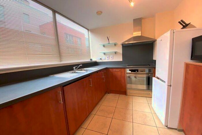 2 Bedroom Flat To Rent In Suffolk Street Queensway, Birmingham, B1