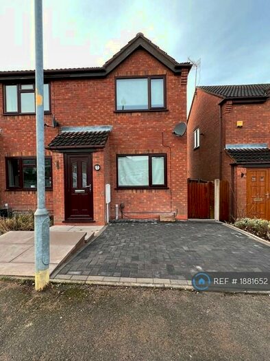 2 Bedroom End Of Terrace House To Rent In Squires Court, Brierley Hill, DY5