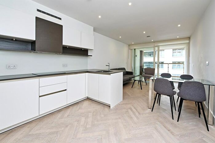 2 Bedroom Apartment To Rent In Bronze House, London Square, N7