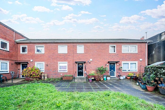 1 Bedroom Flat To Rent In Azof Street, East Greenwich, London, SE10