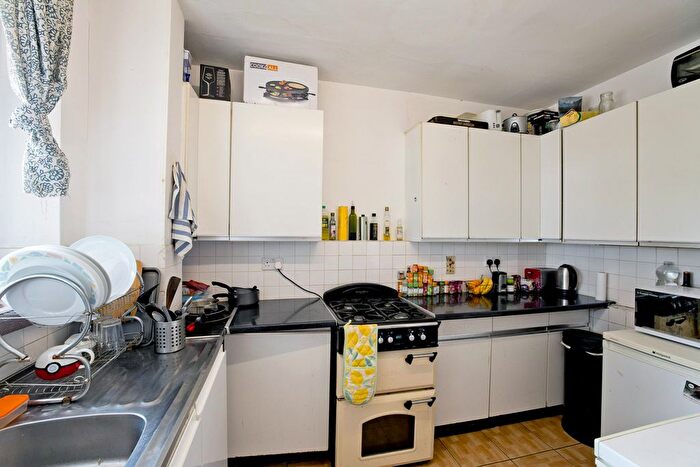 4 Bedroom Flat To Rent In Mayville Estate, London, N16