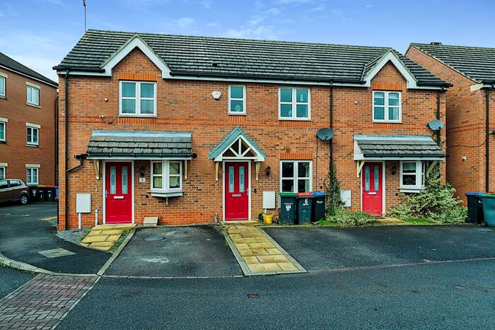 2 Bedroom House To Rent In Dukes Court, Hucknall, NG15