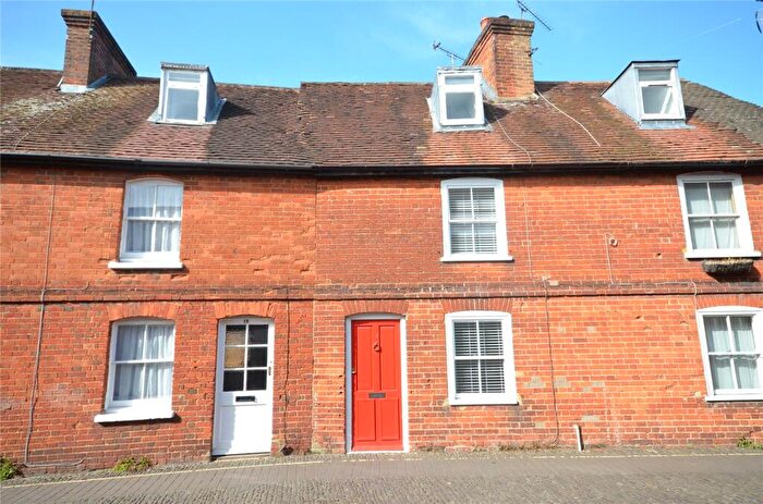 2 Bedroom Terraced House For Sale In Lower Church Lane, Farnham, Surrey, GU9