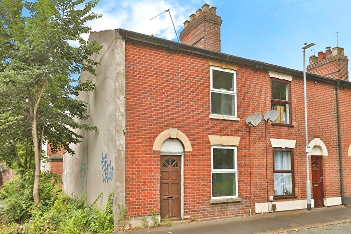 2 Bedroom Semi-Detached House For Sale In St. Pauls Square, Norwich, NR3