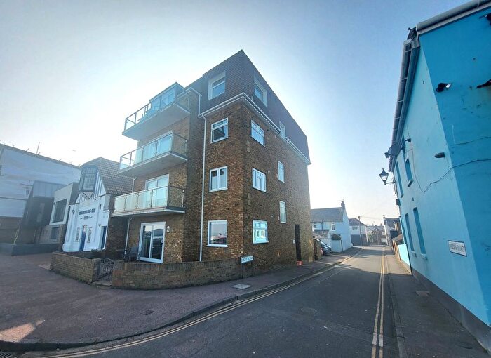 2 Bedroom Flat To Rent In Dibdin House, The Marina, Deal, Kent, CT14