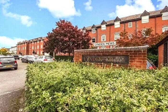 1 Bedroom Apartment To Rent In Lynden Mews, Dale Road, Reading, Berkshire, RG2