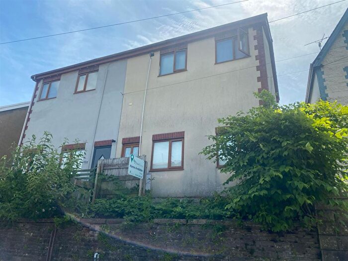 4 Bedroom Terraced House For Sale In Wood Road, Treforest, CF37