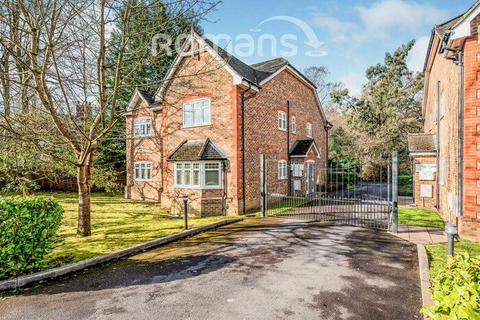 2 Bedroom Apartment To Rent In Wychwood, Camberley, GU15