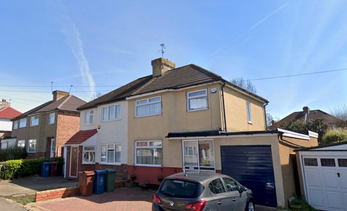 4 Bedroom Terraced House To Rent In Sefton Avenue, HA3