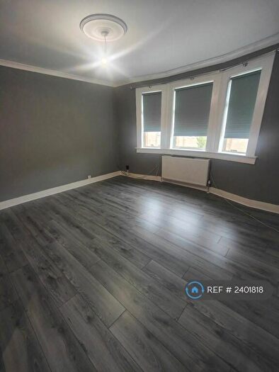 2 Bedroom Flat To Rent In Byres Crescent, Paisley, PA3