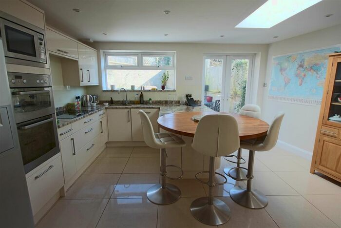 3 Bedroom Semi-Detached House To Rent In Valley Drive, Westdene, Brighton, BN1