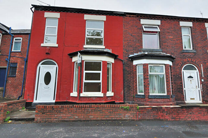 3 Bedroom End Of Terrace House To Rent In Reddish Lane, Gorton, Manchester, M18