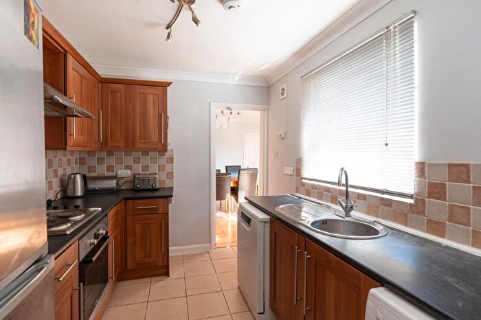 3 Bedroom End Of Terrace House For Sale In Charles Street, Oxford, OX4