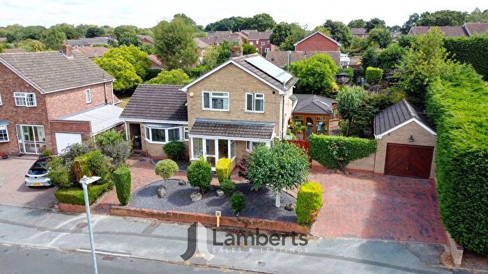 4 Bedroom Detached House For Sale In Brotherton Avenue, Webheath, B97