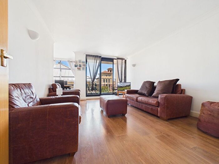 1 Bedroom Flat For Sale In Wheel House, Burrells Wharf Square, Island Gardens, London, E14