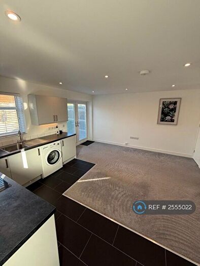 1 Bedroom Flat To Rent In Garth Road, Didcot, OX11