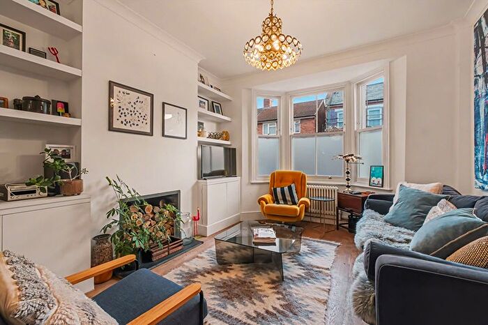 4 Bedroom Terraced House For Sale In Greyhound Road, Kensal Rise, NW10