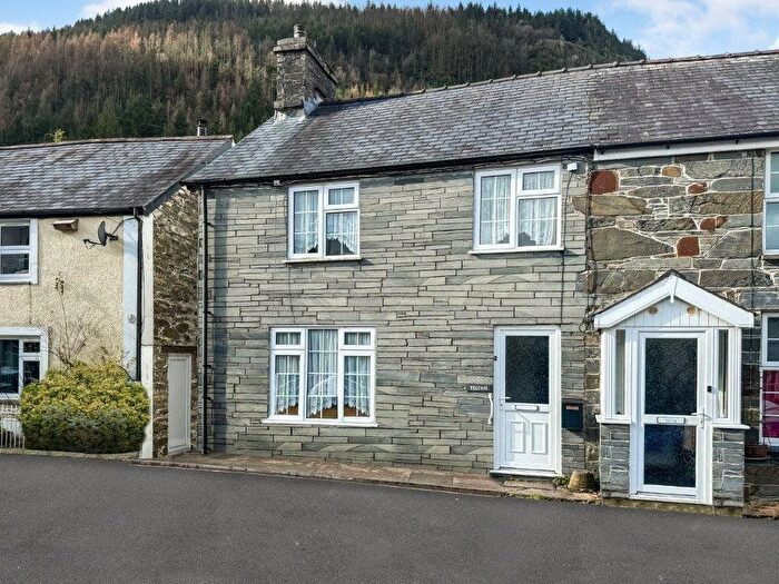 4 Bedroom End Of Terrace House For Sale In Dinas Mawddwy, Machynlleth, Gwynedd, SY20