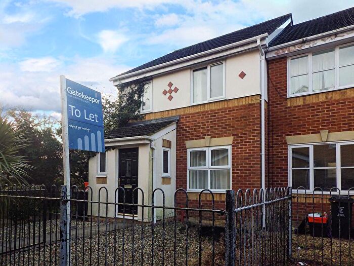 3 Bedroom Terraced House To Rent In Emerson Close, Swindon, Wiltshire, SN25