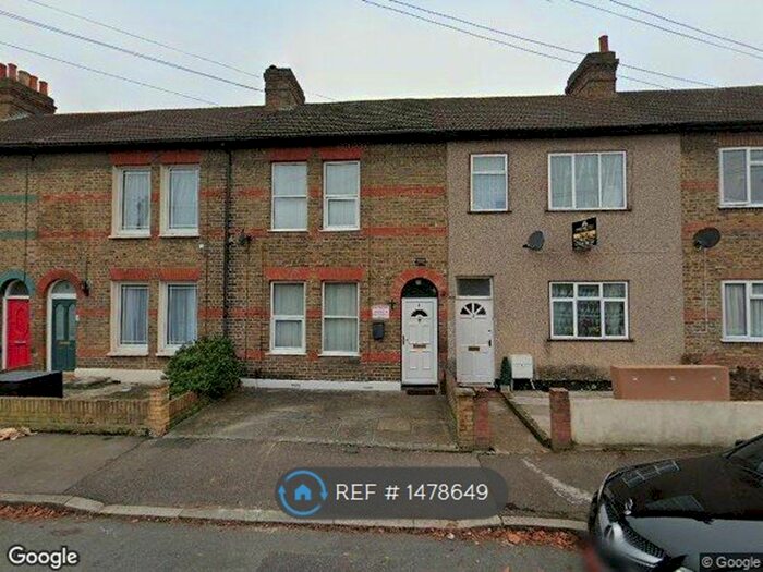 3 Bedroom Terraced House To Rent In Kyme Road, Hornchurch, RM11