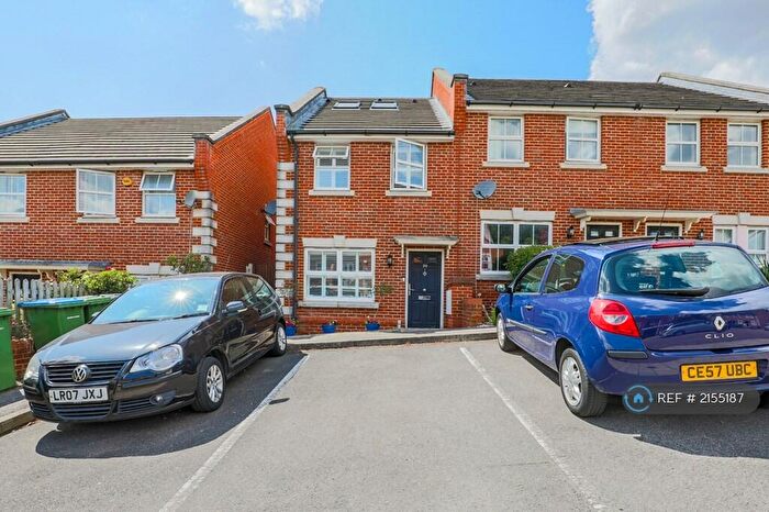 3 Bedroom End Of Terrace House To Rent In Howerd Way, London, SE18