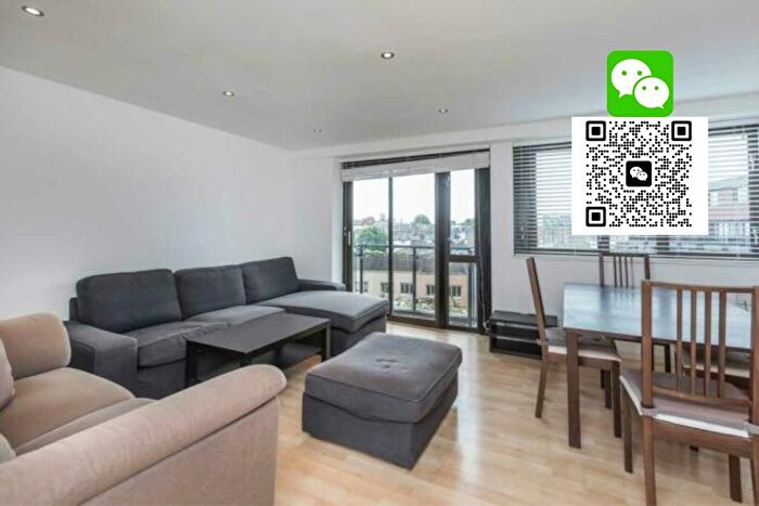3 Bedroom Flat To Rent In Cromwell Road, London, SW5