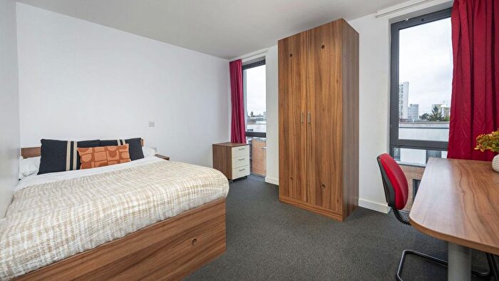 1 Bedroom Flat To Rent In Alma Street, Coventry, CV1