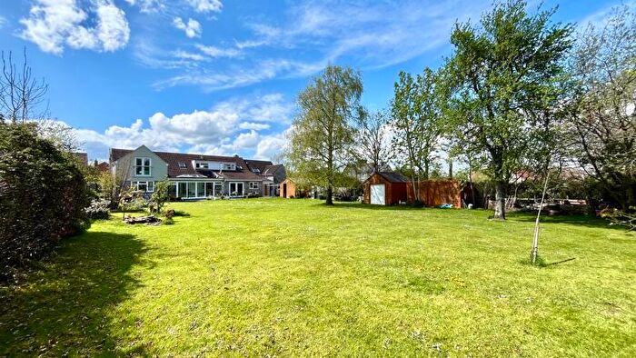 5 Bedroom Bungalow For Sale In Ruskway Lane, Westport, Nr Langport, Somerset, TA10