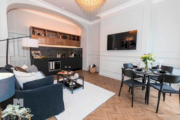 1 Bedroom Flat To Rent In Poole Hill, Bournemouth, BH2