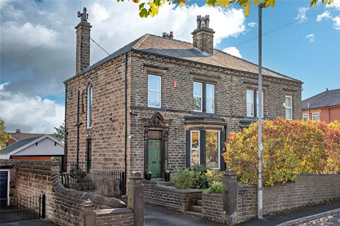 4 Bedroom Semi-Detached House For Sale In Deighton Lane, Batley, West Yorkshire, WF17