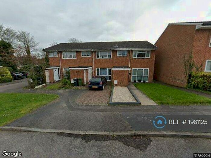 3 Bedroom Terraced House To Rent In Redhill, Redhill, RH1