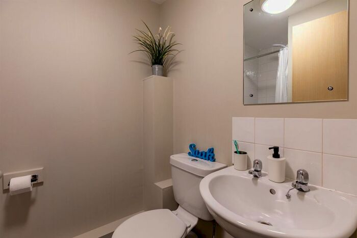 1 Bedroom Flat To Rent In Lineker Road, Leicester, LE2