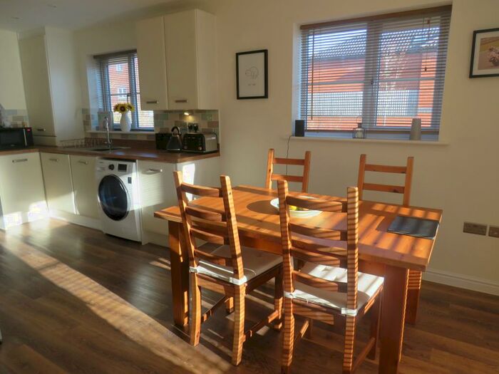 3 Bedroom House To Rent In Admiral Way, Leamington Spa, CV31