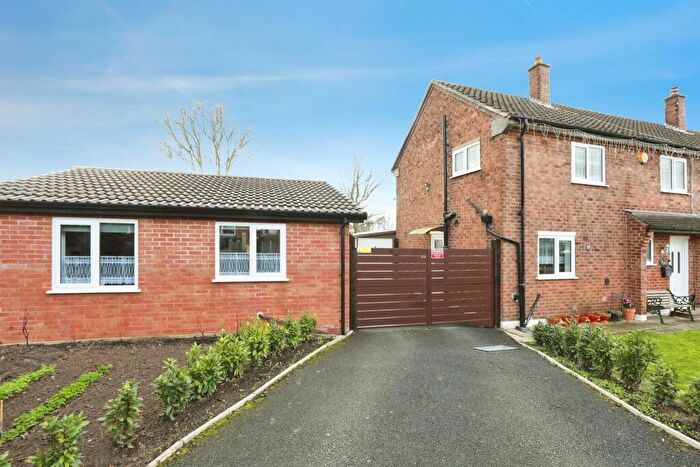 3 Bedroom Semi-Detached House For Sale In Granville Road, Northwich, CW9
