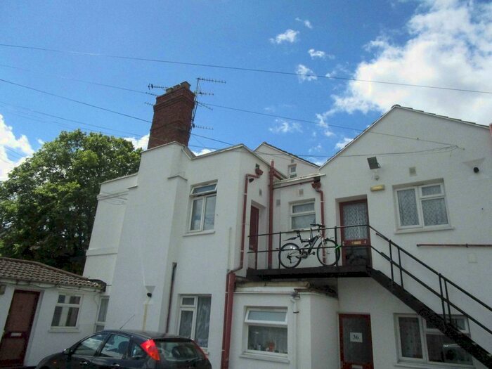 1 Bedroom Flat To Rent In Merridale Road, Merridale, Wolverhampton, WV3