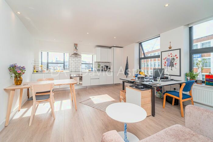 1 Bedroom Flat To Rent In Mayes Road, Wood Green, London, N22