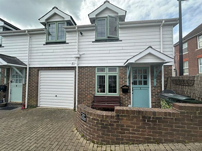 2 Bedroom End Terrace House To Rent In Wharf Road, Eastbourne, BN21