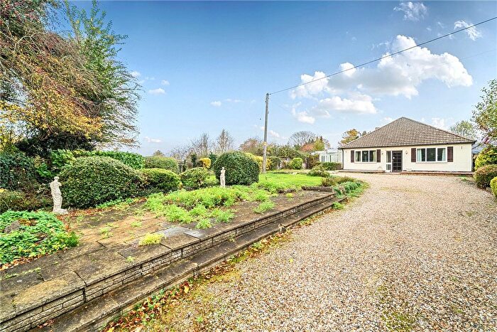 3 Bedroom Bungalow For Sale In Bridle Path, Charney Bassett, Wantage, Oxfordshire, OX12