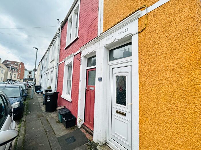 2 Bedroom House To Rent In Exmoor Street, BS3