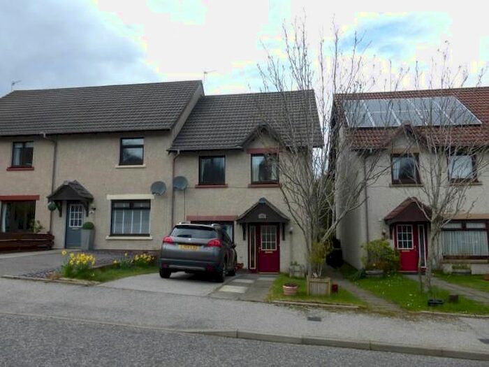 3 Bedroom End Of Terrace House To Rent In Wellside End, Kingswells, Aberdeen, AB15