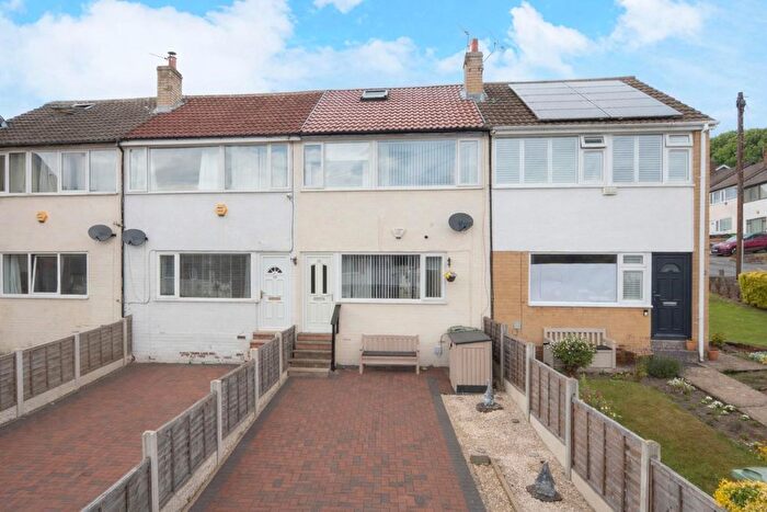 3 Bedroom Terraced House For Sale In Somerdale Close, Bramley, LS13