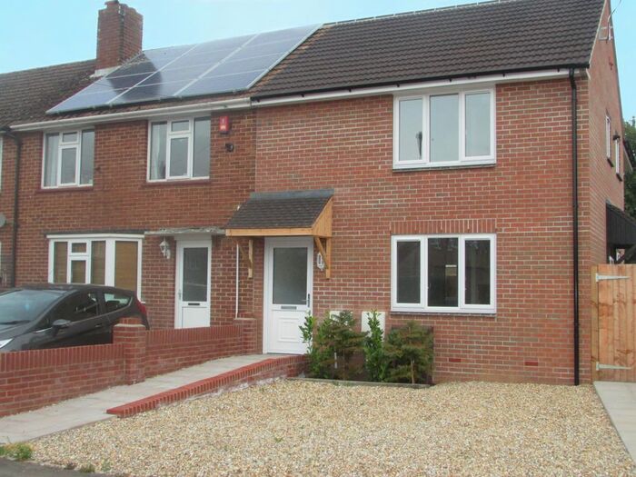 2 Bedroom Maisonette To Rent In Lockerley Road, Havant, PO9