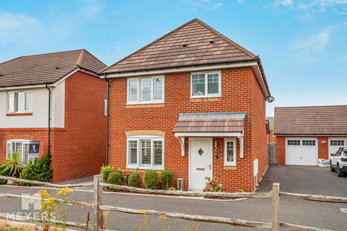 3 Bedroom Detached House For Sale In Campion Gardens, Wimborne, BH21