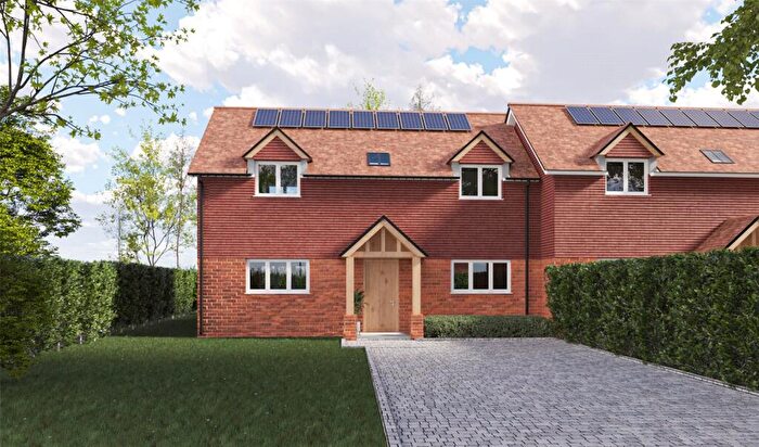 4 Bedroom Semi-Detached House For Sale In Deanland Road, Golden Cross, Hailsham, East Sussex, BN27