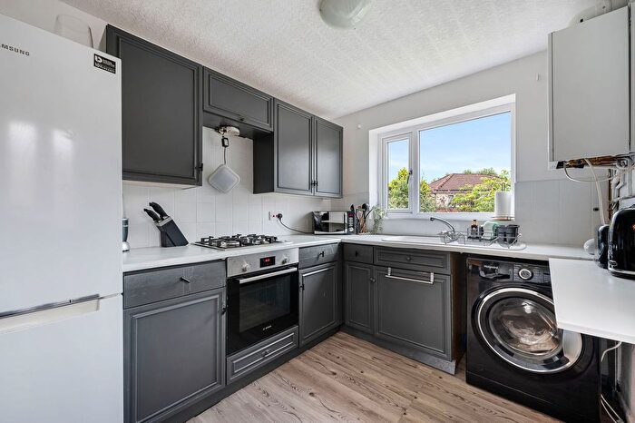 3 Bedroom Detached House For Sale In Cleveland Close, Ramsbottom, Bury, BL0