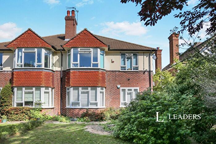 2 Bedroom Flat To Rent In Westbury Court, The Avenue, BR3