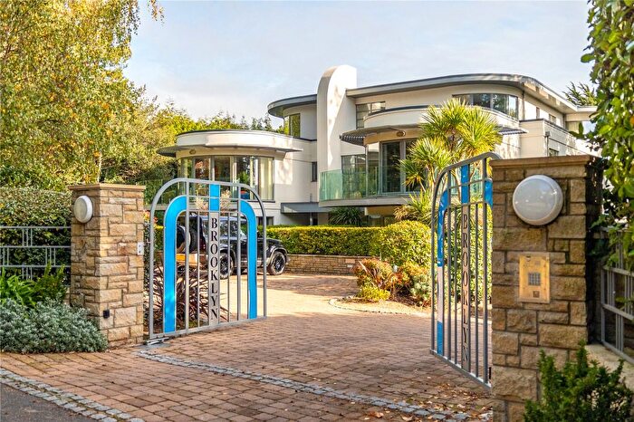 3 Bedroom Flat For Sale In Bingham Avenue, Poole, Dorset, BH14